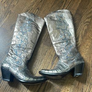 Women’s western boots